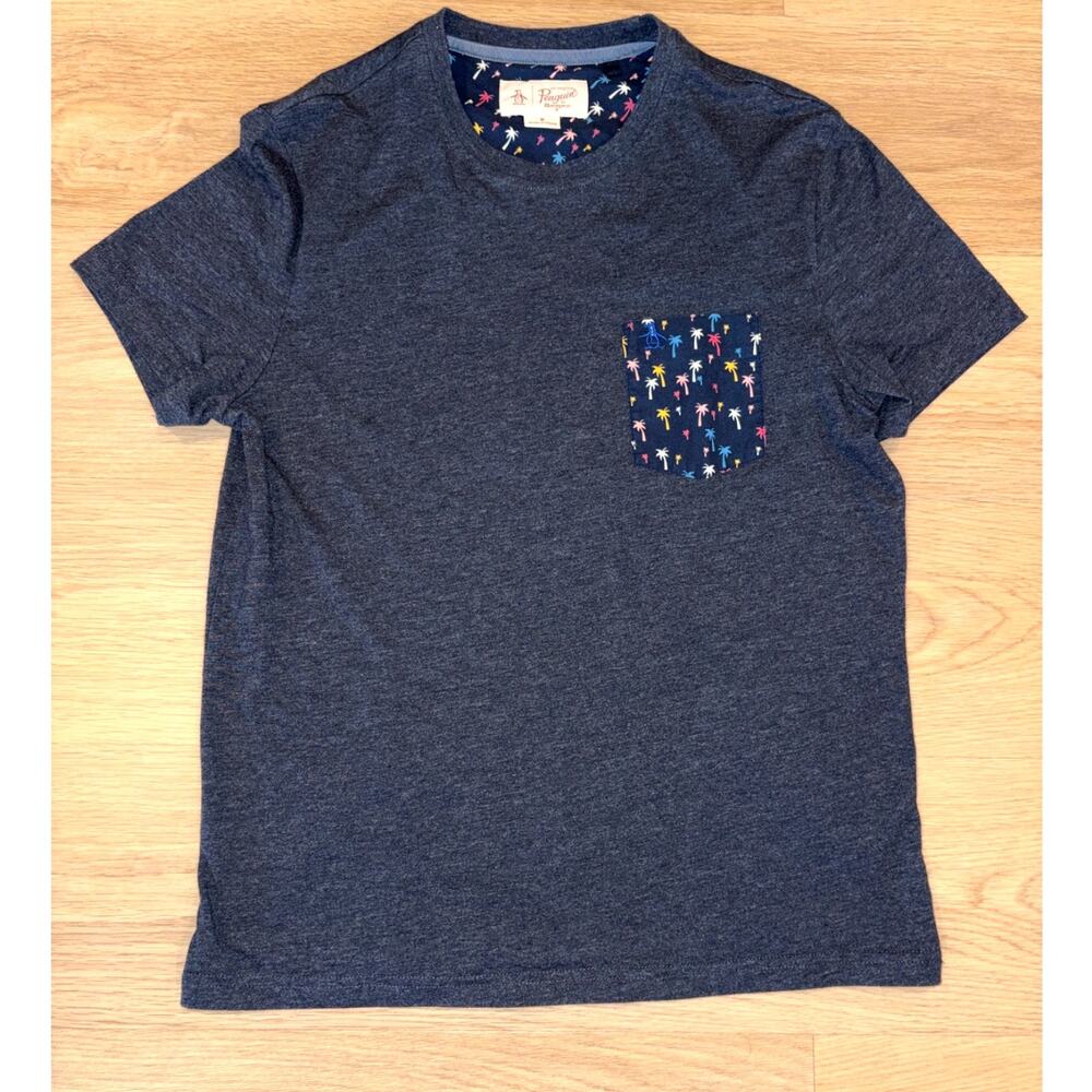An original Penguin by Munsingwear mens pocket t shirt palm trees size medium